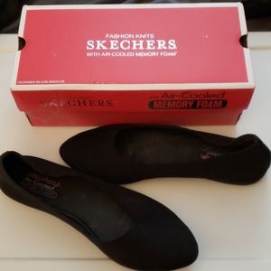 Skechers Memory Foam Flats - Black